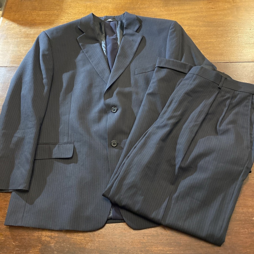Haggar 2 Piece Suit Mens 46R/W 42/32 Black With Blue Stripe Jacket Pants Classic